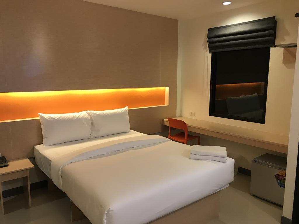 The Lephant Hotel Surat Thani Dış mekan fotoğraf