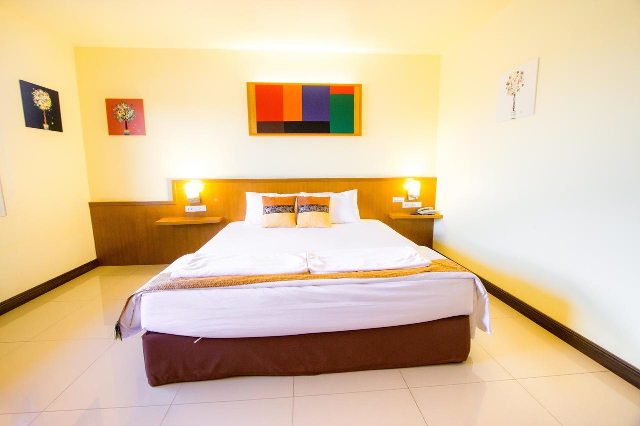 The Lephant Hotel Surat Thani Dış mekan fotoğraf