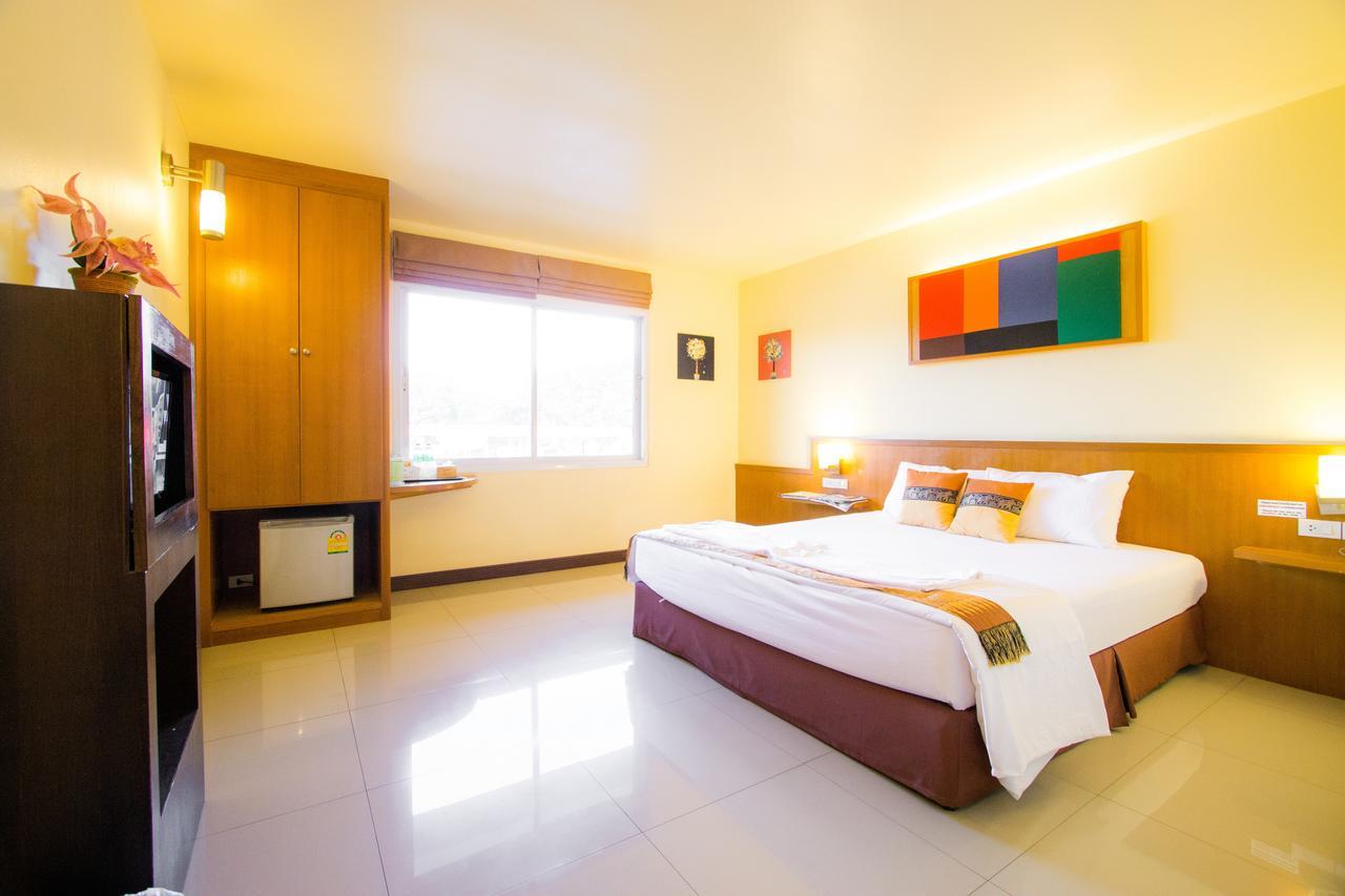 The Lephant Hotel Surat Thani Dış mekan fotoğraf