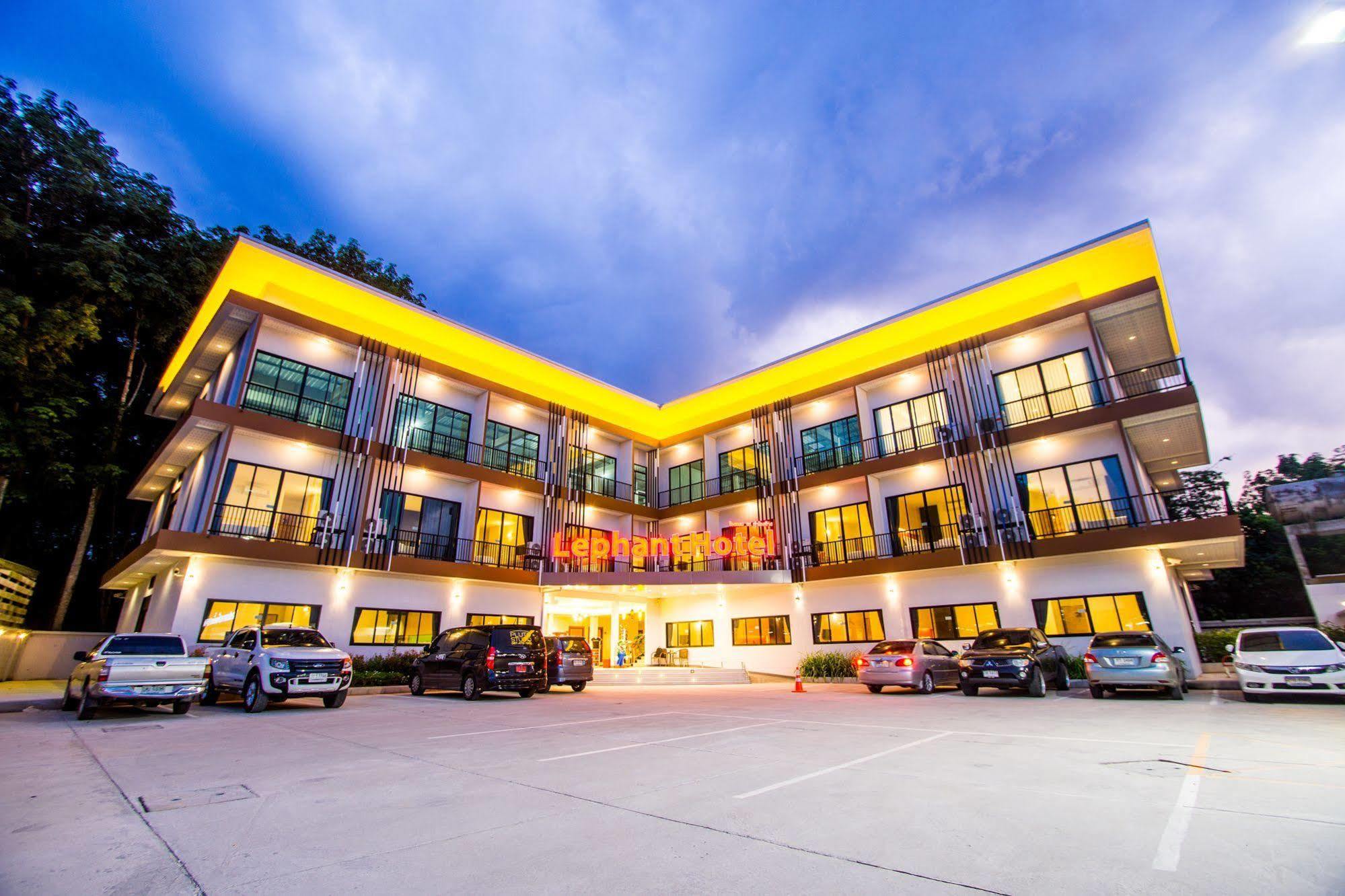 The Lephant Hotel Surat Thani Dış mekan fotoğraf